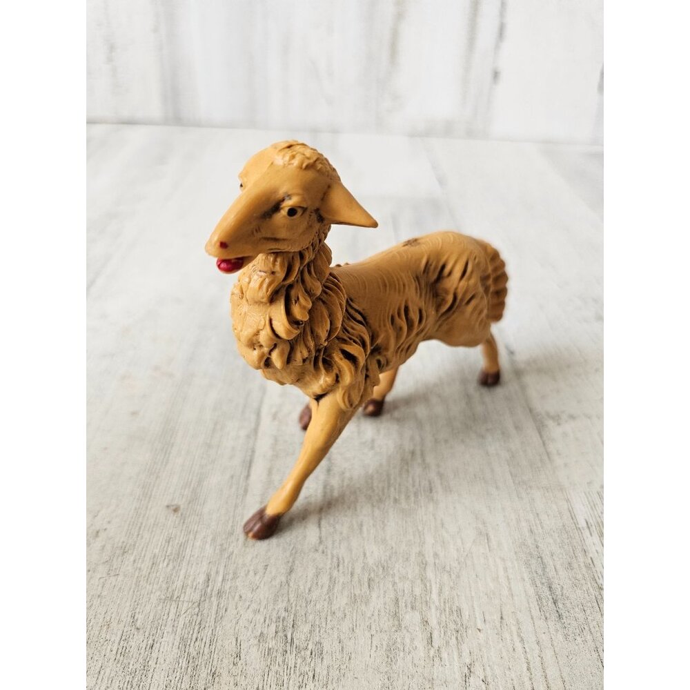 Vintage Italy sheep lamb Fontanini plastic tan‎